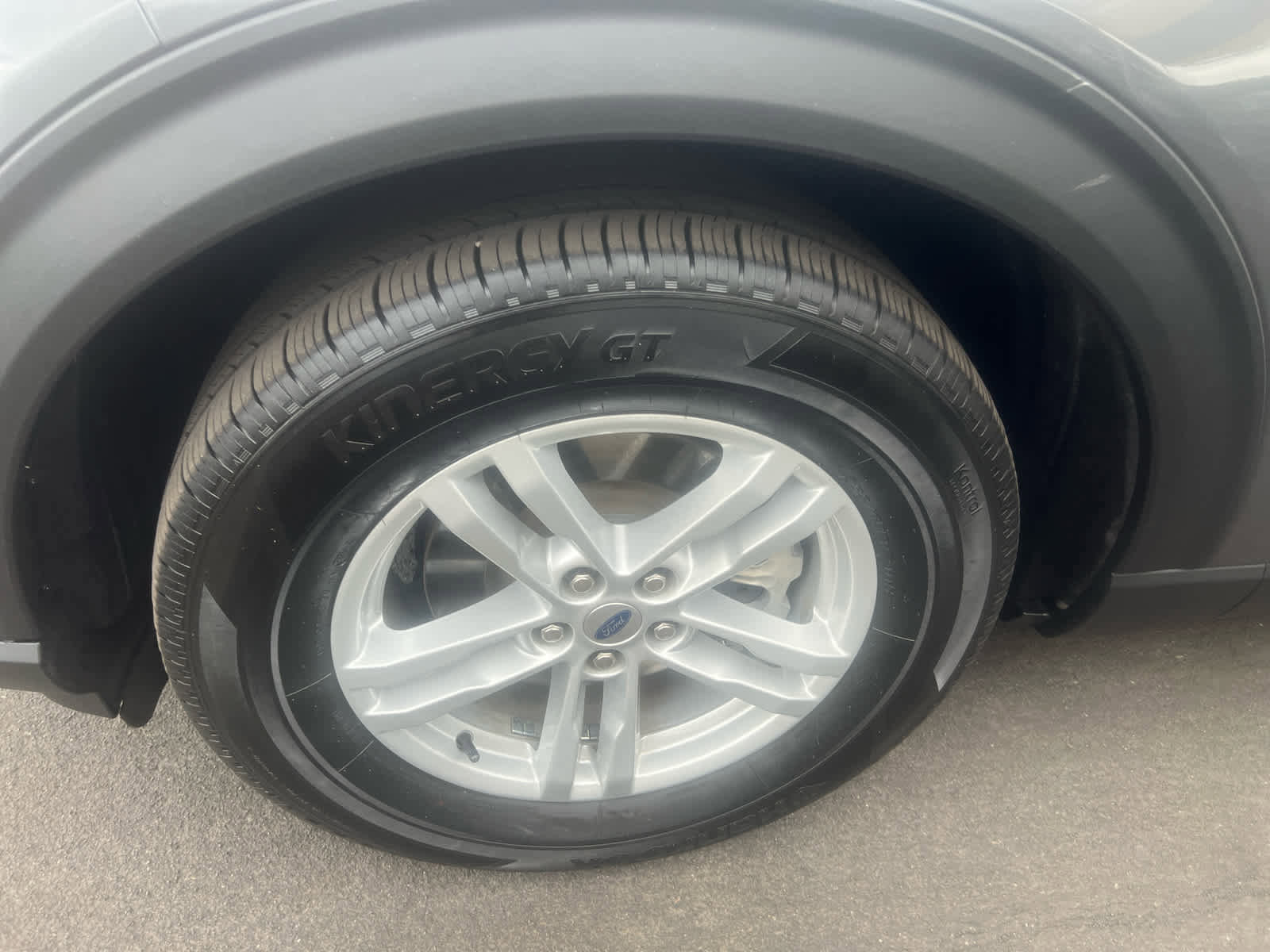 Used 2024 Ford Explorer XLT image 6