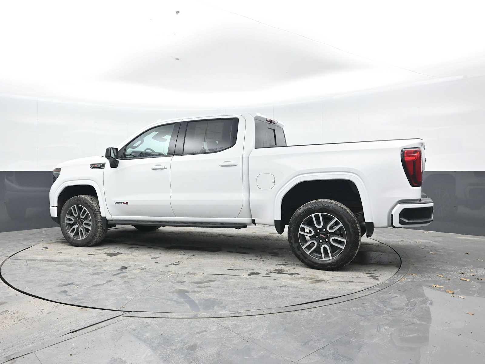 New 2026 GMC Sierra 1500 AT4 w/ AT4 Premium Package AWD/4WD video 2