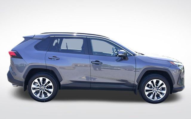 Certified 2023 Toyota RAV4 XLE Premium AWD/4WD image 5