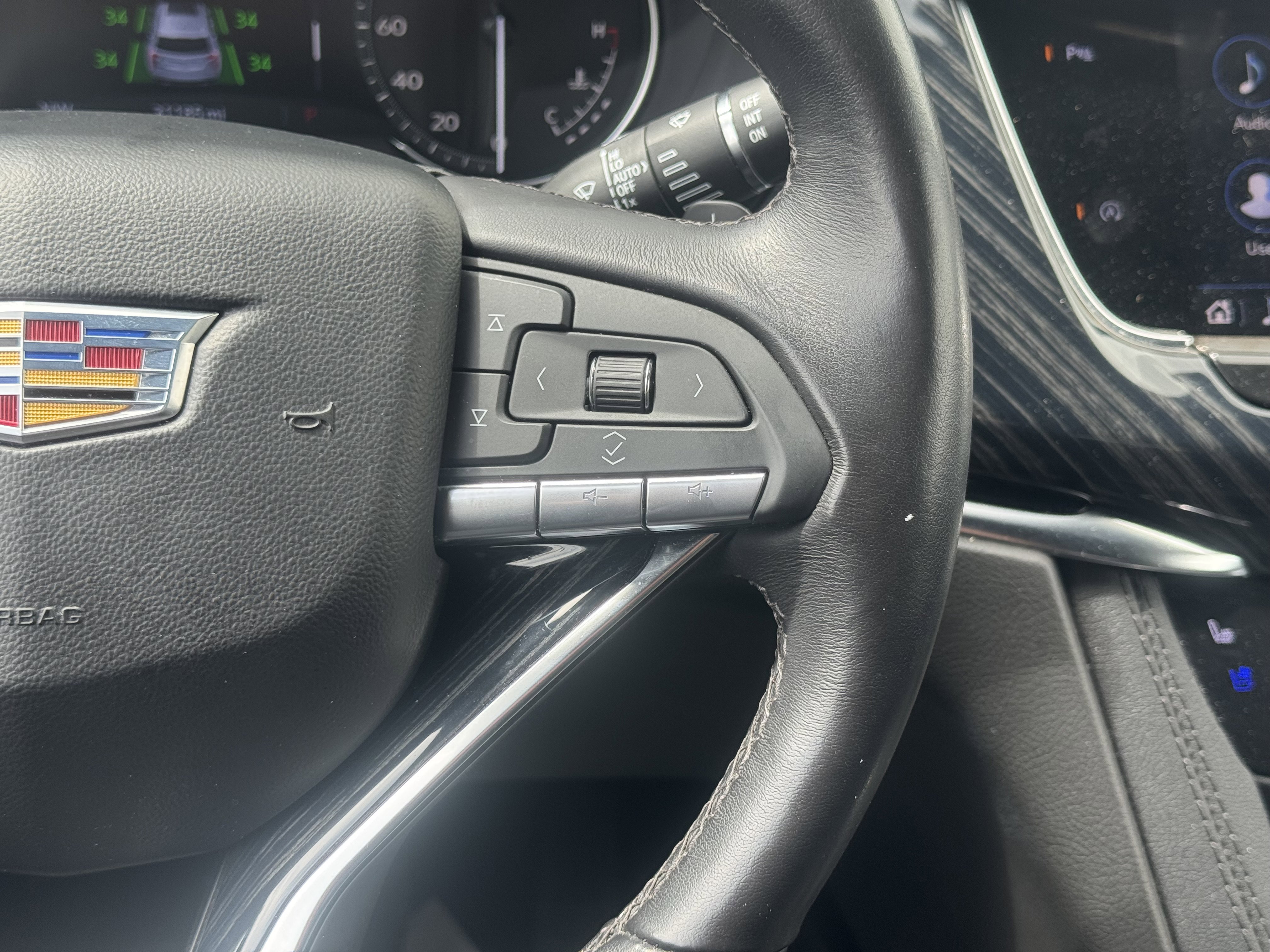 Certified 2024 Cadillac XT6 Premium Luxury image 21