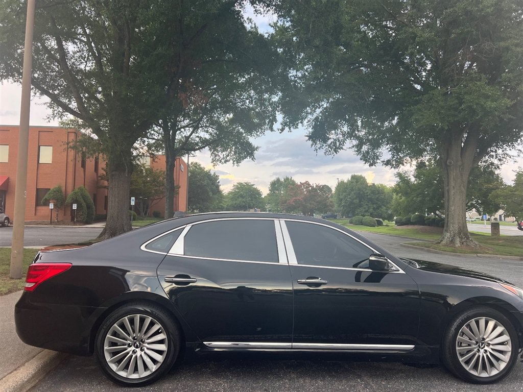 Used 2015 Hyundai Equus Signature RWD image 10