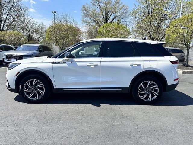 Used 2024 Lincoln Corsair AWD w/ Equipment Group 101A image 8