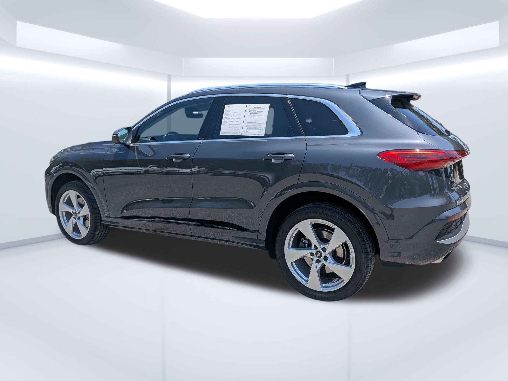 Certified 2025 Audi Q5 Premium Plus w/ Premium Plus AWD/4WD image 5