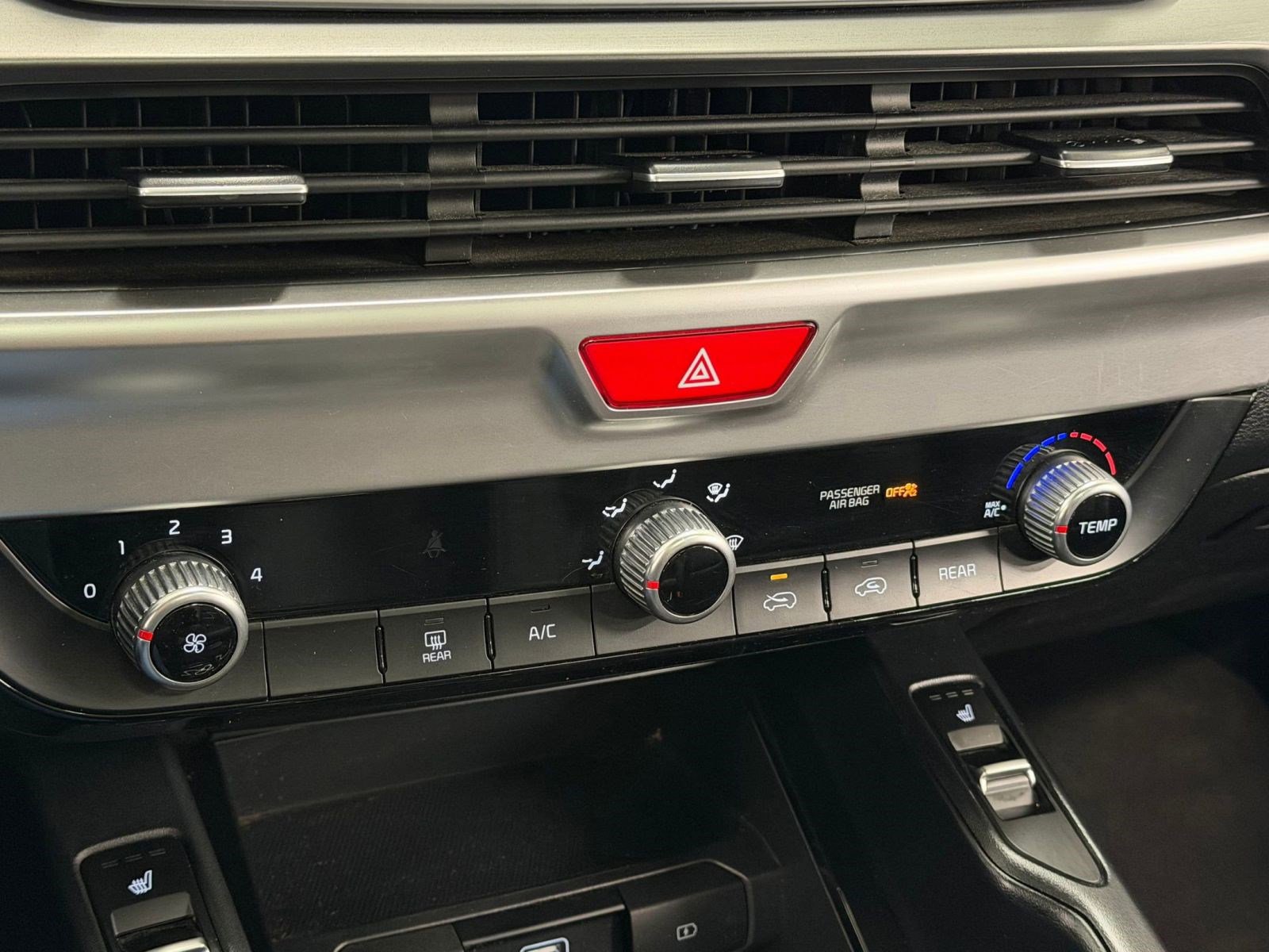 Used 2020 Kia Telluride S AWD/4WD image 27