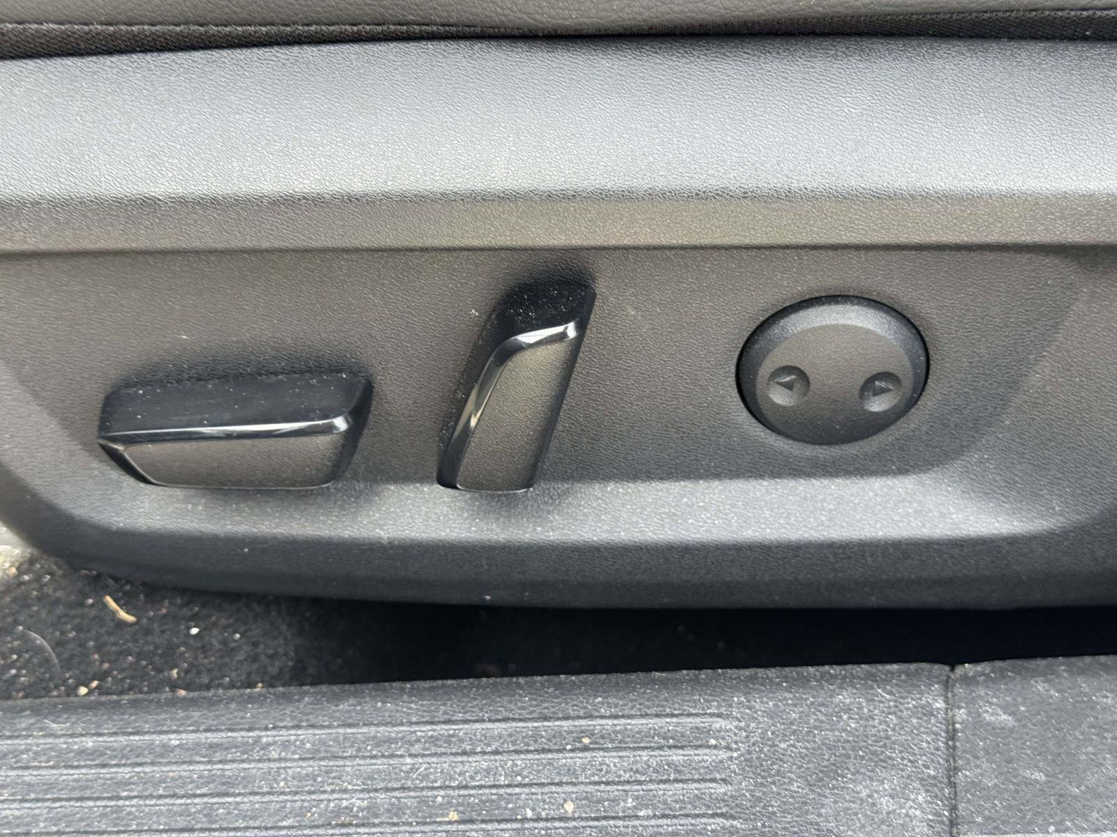 Used 2021 Nissan Rogue SL image 17