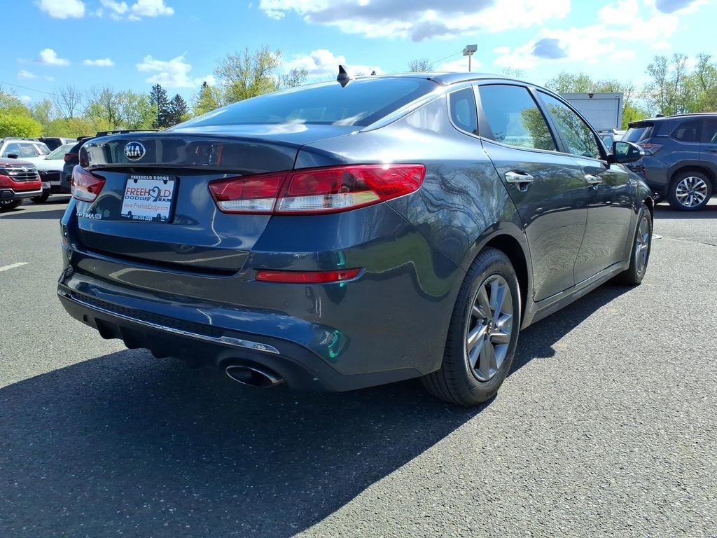 Used 2020 Kia Optima LX image 17