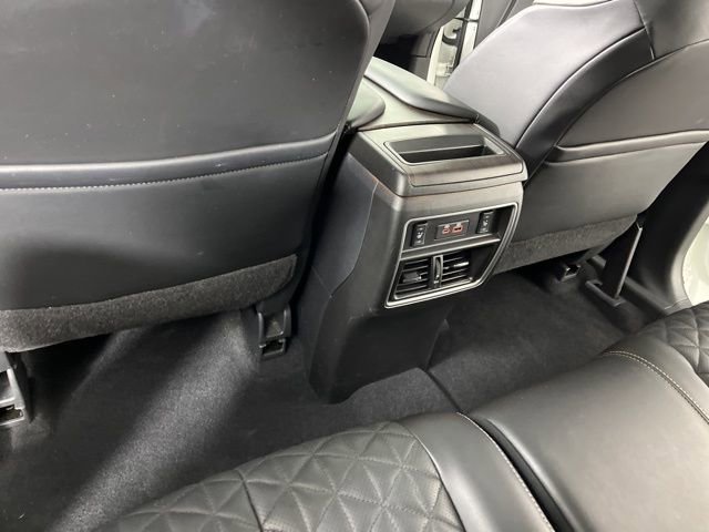 Used 2021 Nissan Murano Platinum w/ Cargo Package image 48