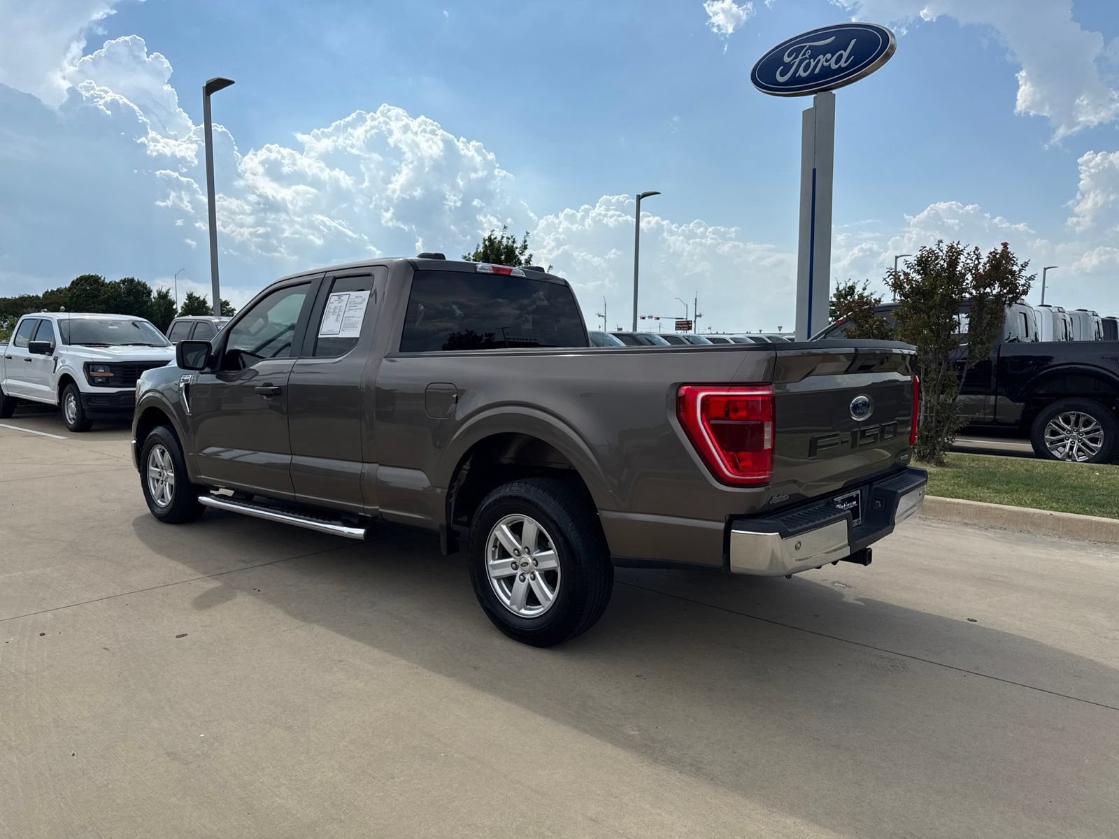 Used 2022 Ford F150 XLT w/ Trailer Tow Package RWD video 3