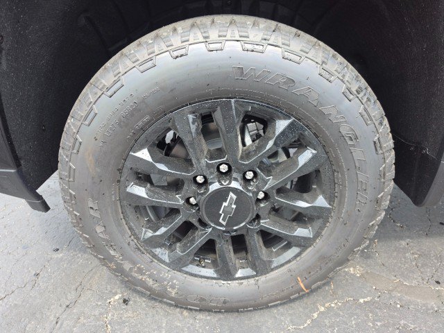 New 2026 Chevrolet Silverado 2500 Custom w/ Custom Value Package AWD/4WD image 9