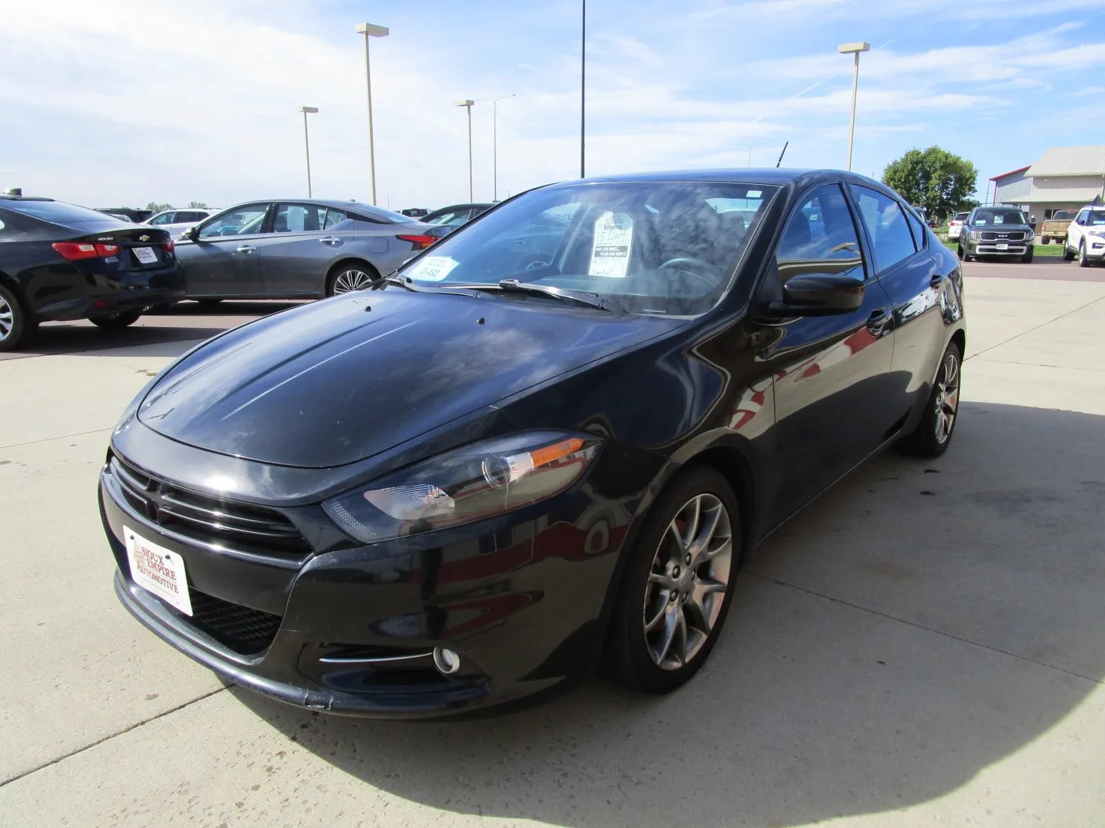 Used 2015 Dodge Dart SXT FWD image 3