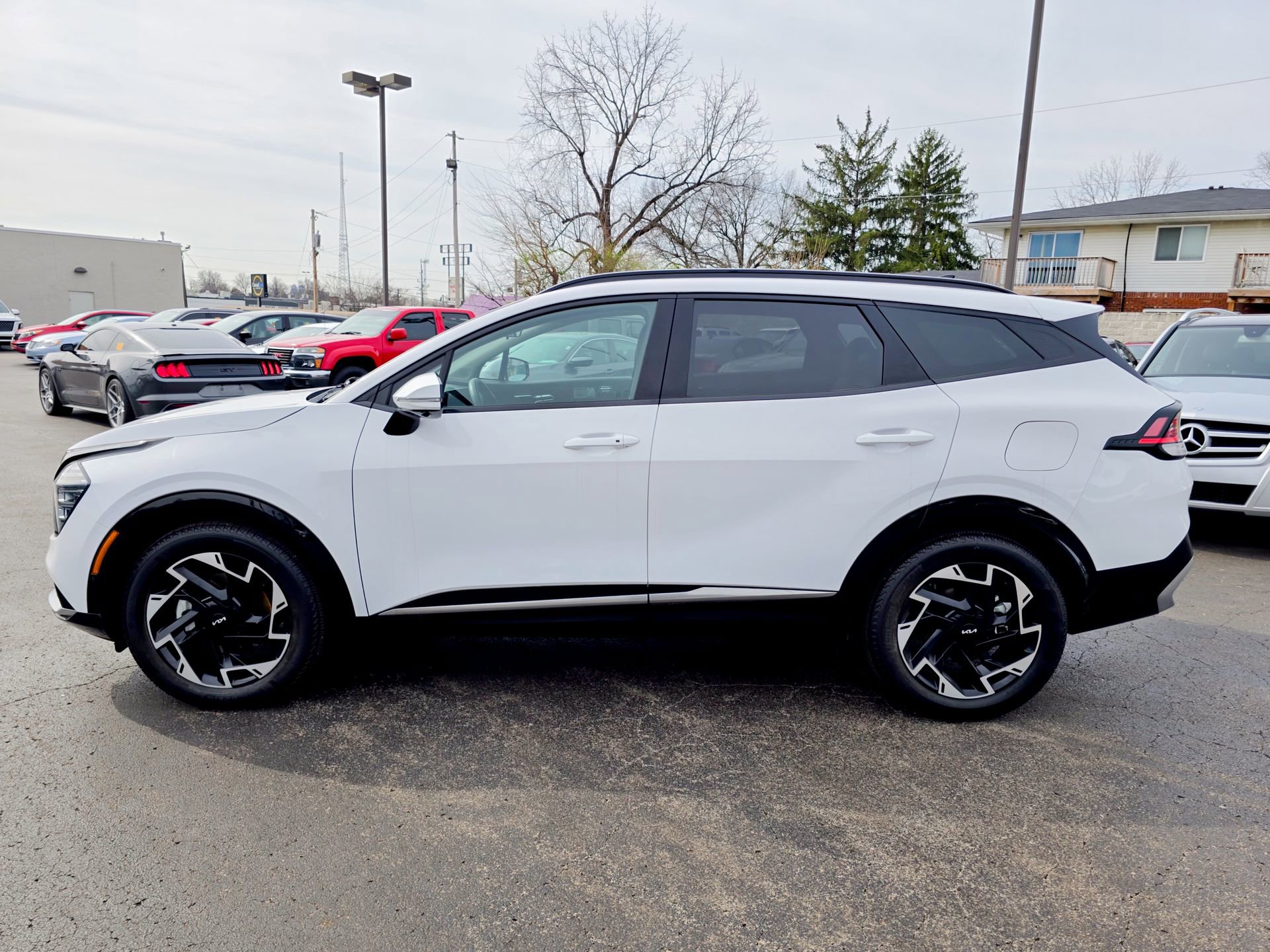 Used 2024 Kia Sportage SX image 13