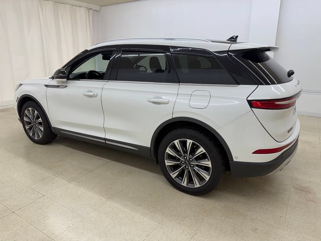 Used 2021 Lincoln Corsair Reserve w/ Equipment Group 201A AWD/4WD image 3
