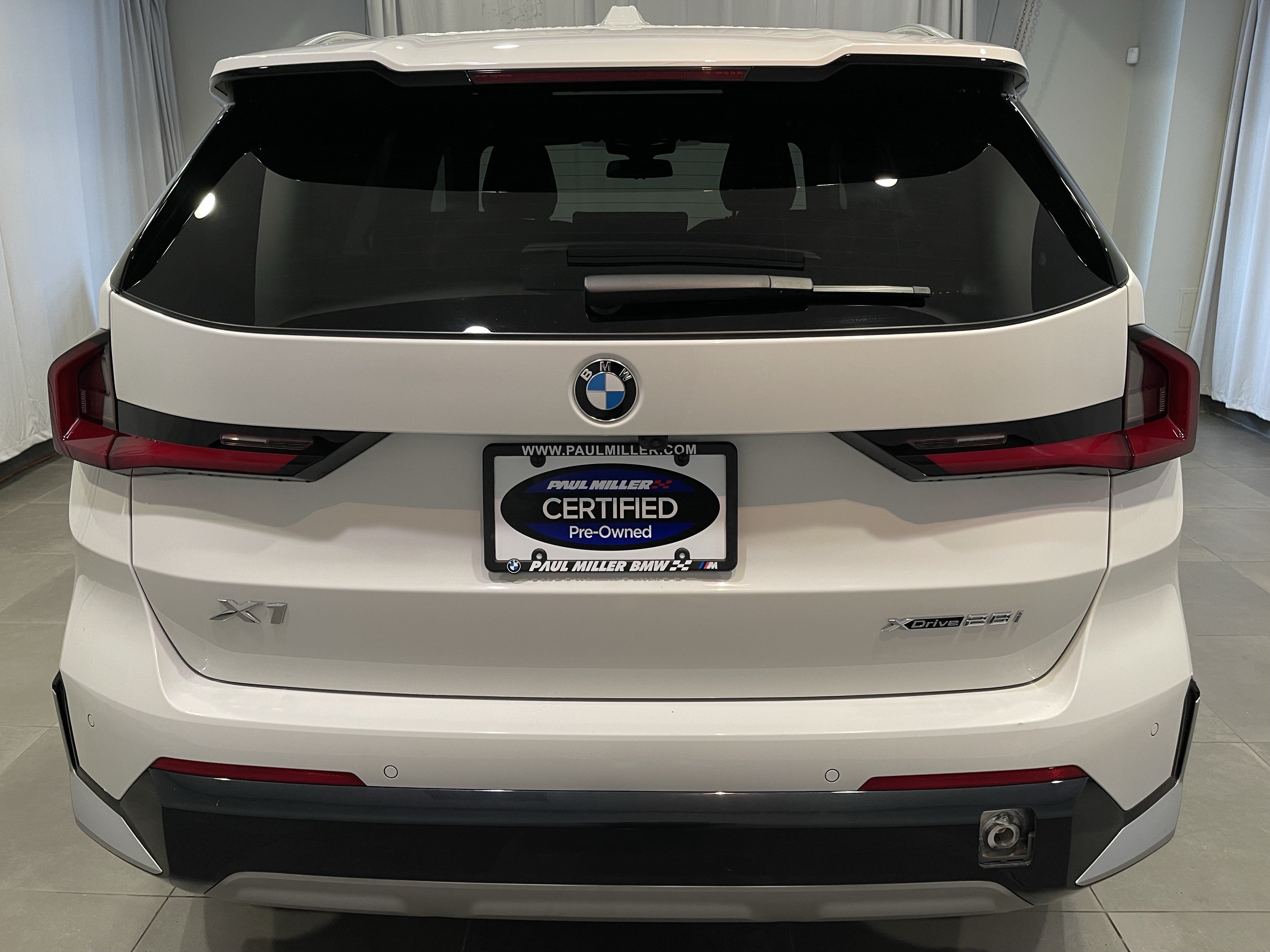Used 2023 BMW X1 xDrive28i w/ Convenience Package AWD/4WD image 5