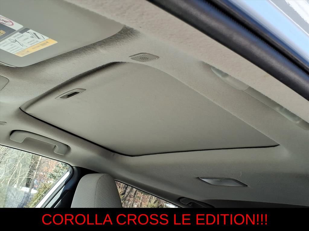 Used 2023 Toyota Corolla Cross LE w/ Moonroof Package image 17