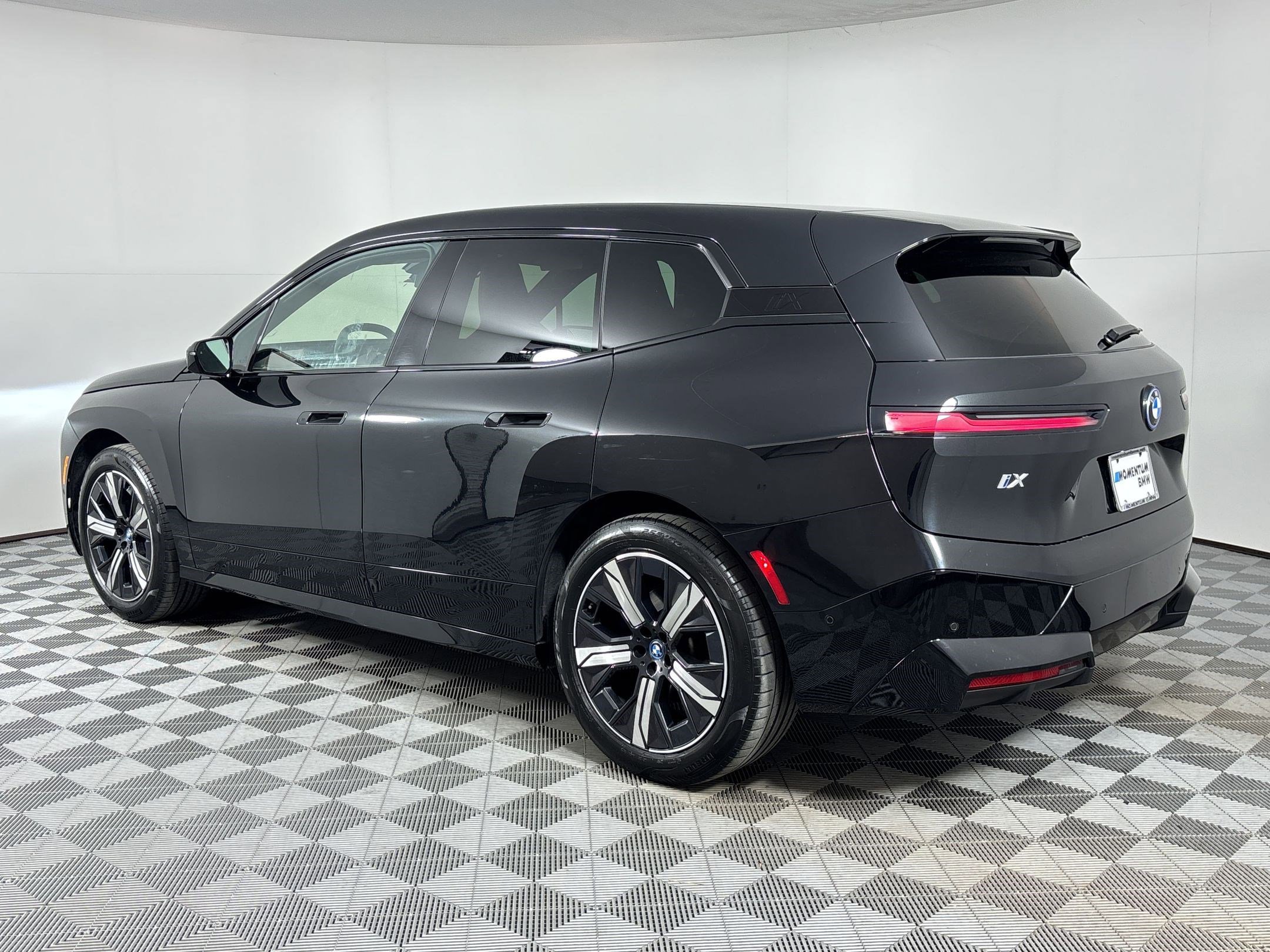 Certified 2023 BMW iX xDrive50 w/ Sport Package AWD/4WD image 3