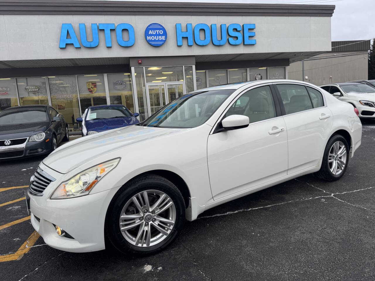 Used 2011 INFINITI G37 x w/ Premium Pkg image 10
