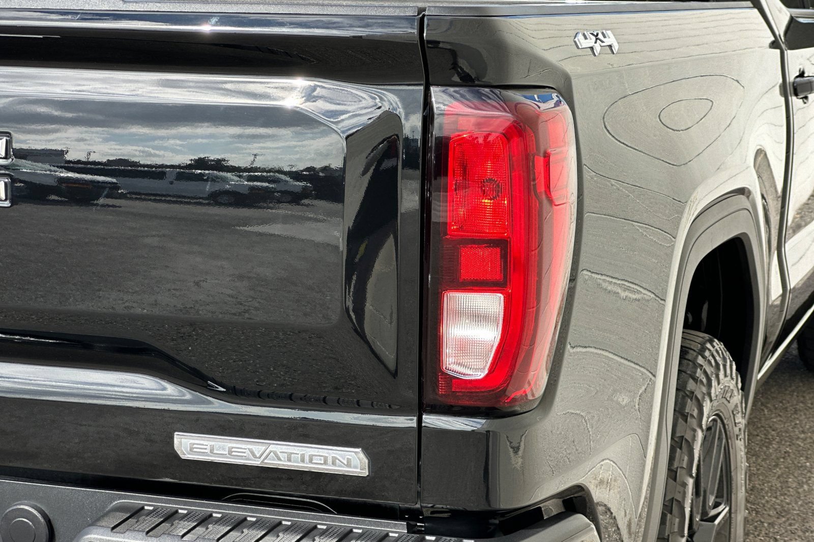 Certified 2024 GMC Sierra 1500 Elevation AWD/4WD image 37