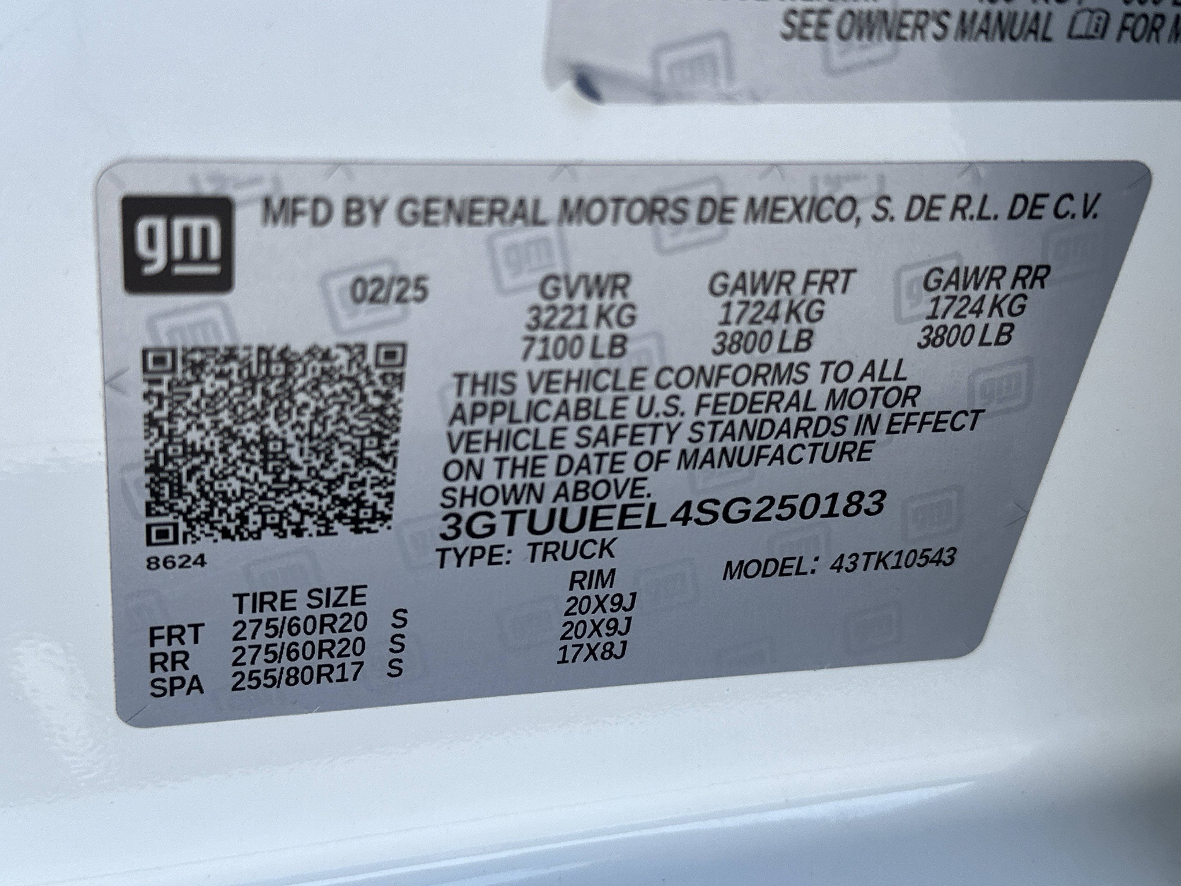Used 2025 GMC Sierra 1500 AT4 w/ AT4 Premium Package AWD/4WD image 29