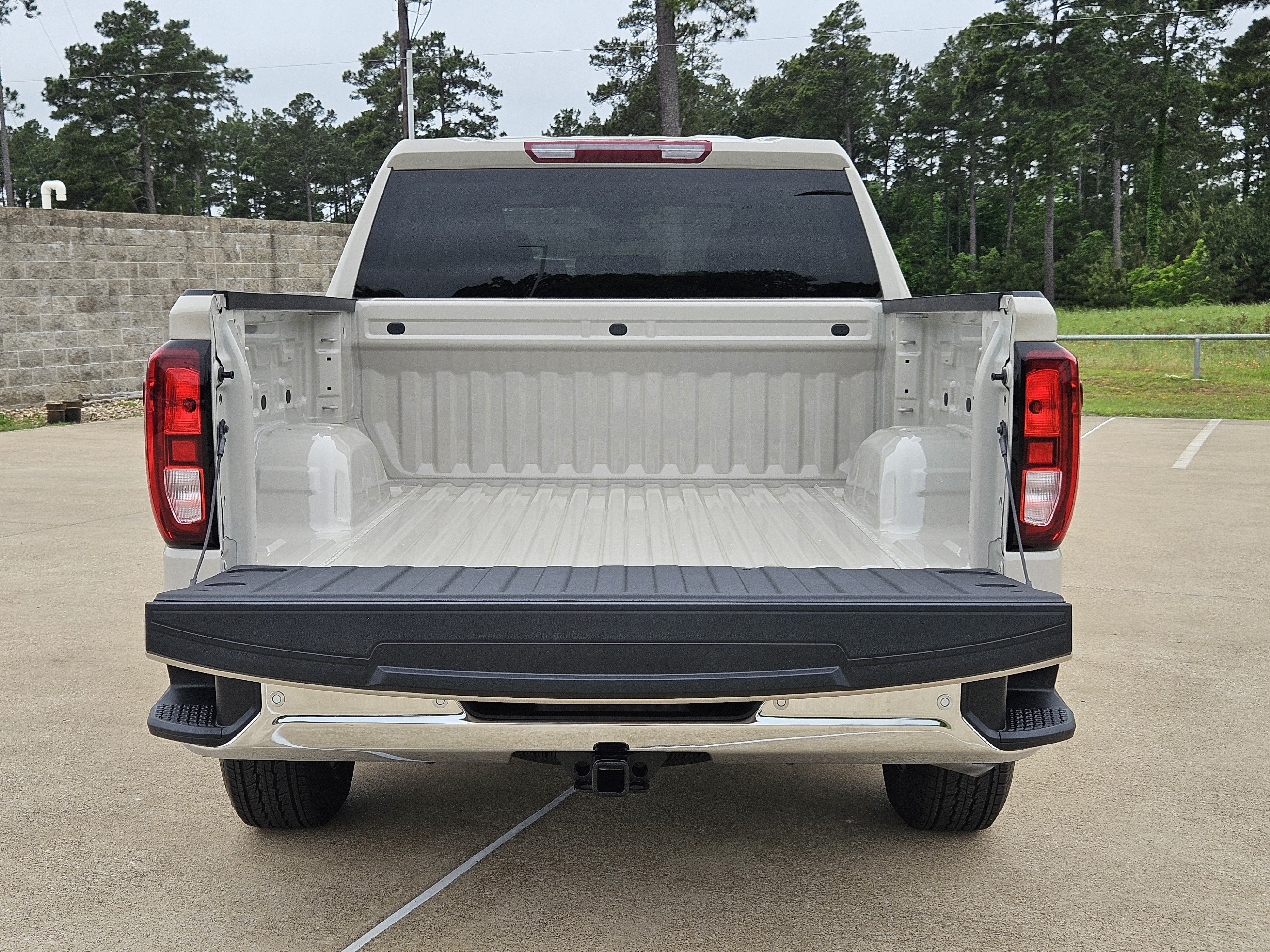 New 2026 GMC Sierra 1500 Pro w/ Pro Value Package AWD/4WD image 7