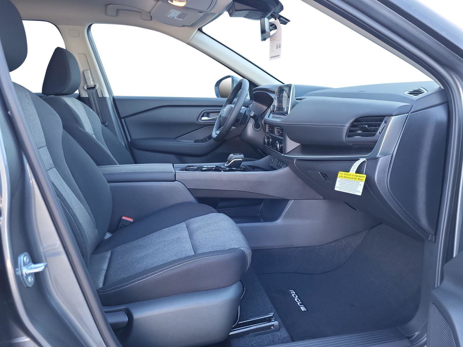 New 2026 Nissan Rogue SV w/ Cold Weather Package image 25