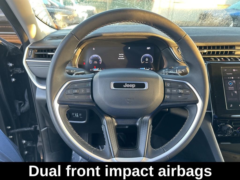 Used 2023 Jeep Grand Cherokee L Laredo image 16