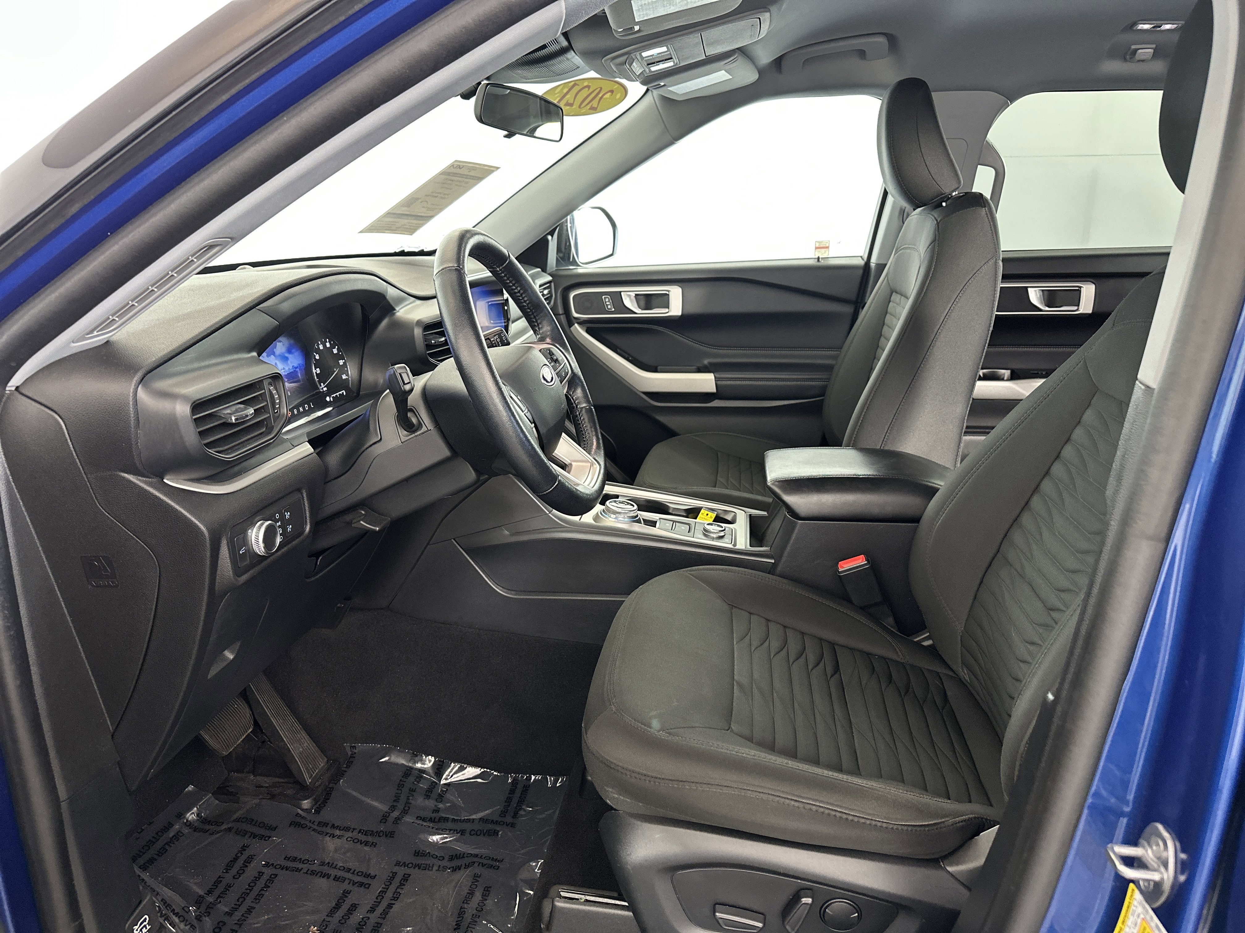 Used 2021 Ford Explorer XLT image 5