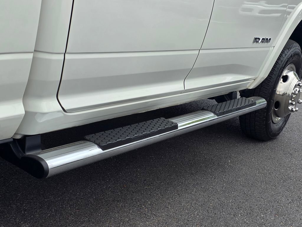 Used 2021 RAM 3500 Laramie image 11