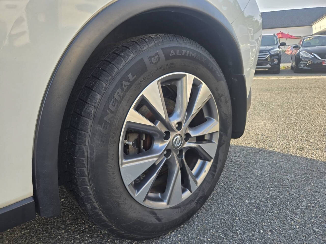 Used 2015 Nissan Murano SV AWD/4WD image 41