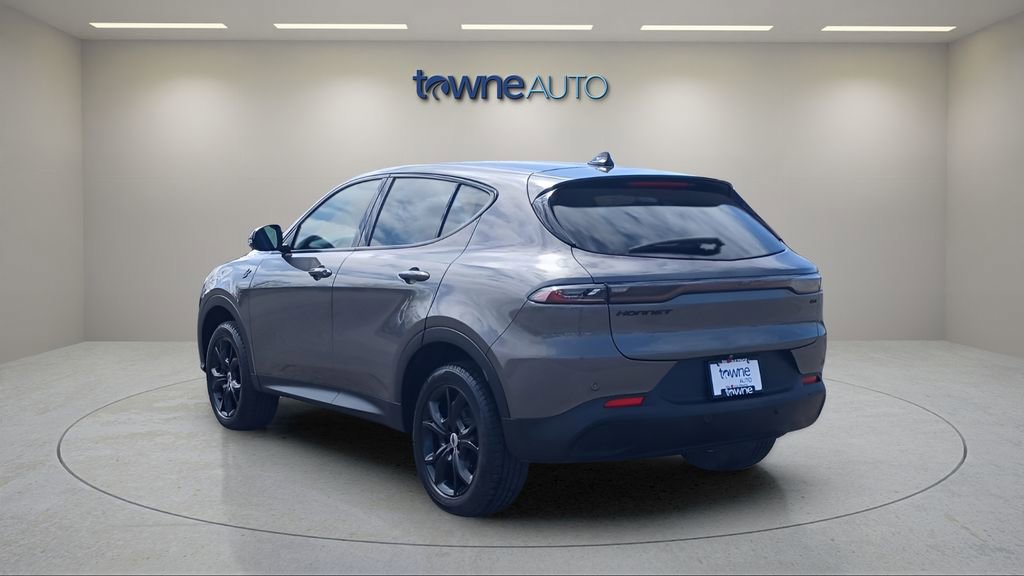 Used 2024 Dodge Hornet GT image 3