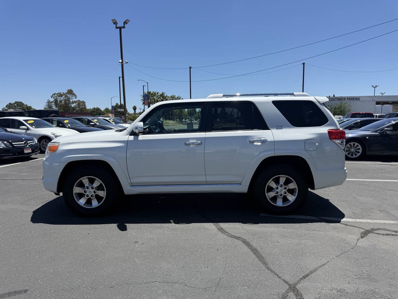 Used 2011 Toyota 4Runner SR5 w/ Convenience Pkg RWD image 5