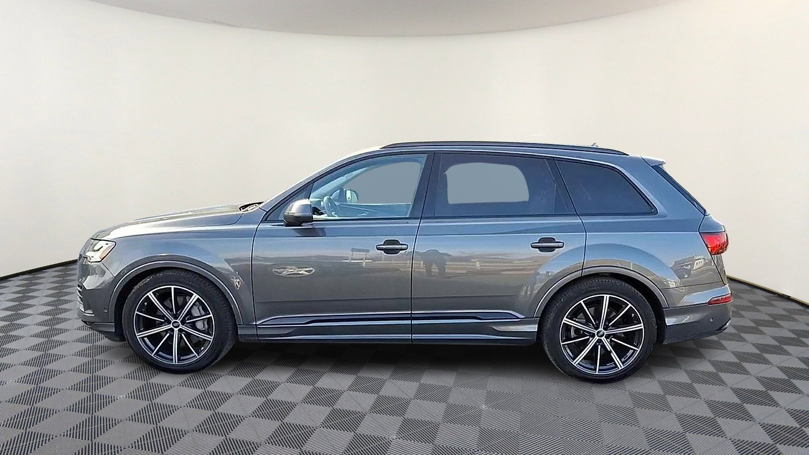 Used 2024 Audi Q7 3.0T Prestige image 5