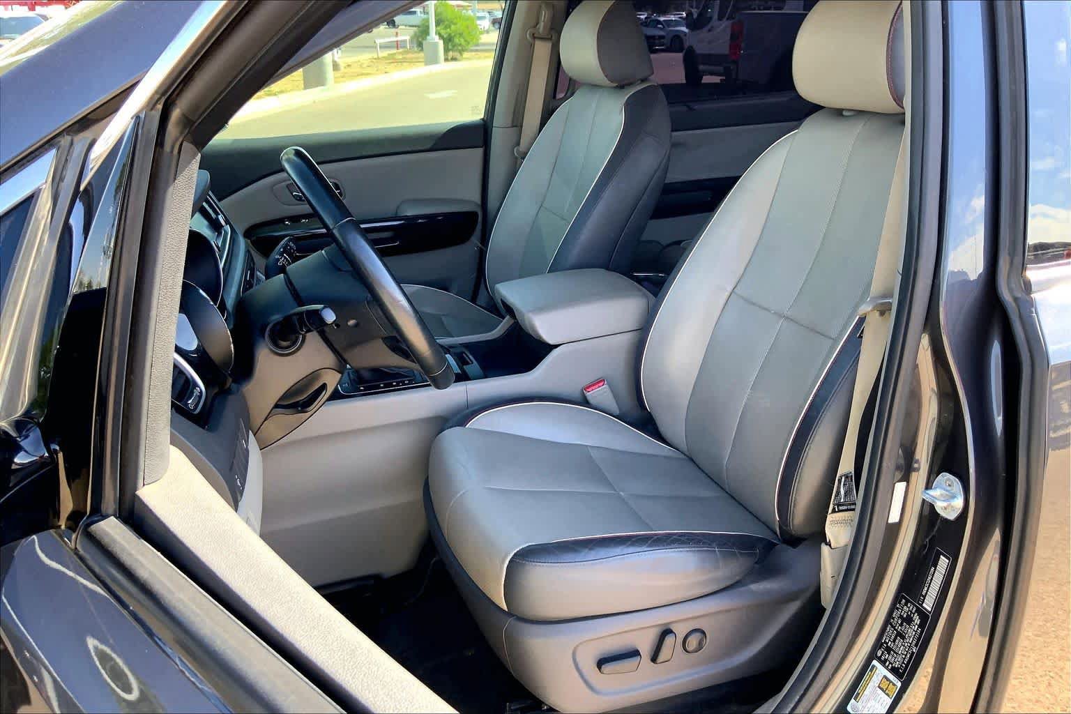 Used 2017 Kia Sedona EX FWD image 8