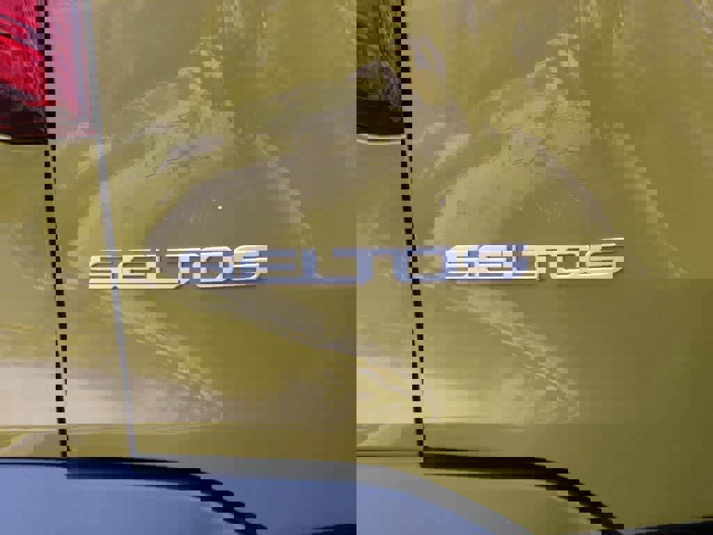 Used 2024 Kia Seltos X-Line image 7