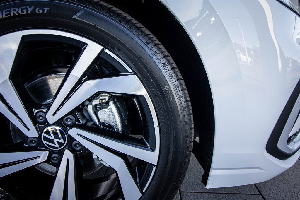 New 2026 Volkswagen Jetta SEL FWD image 22