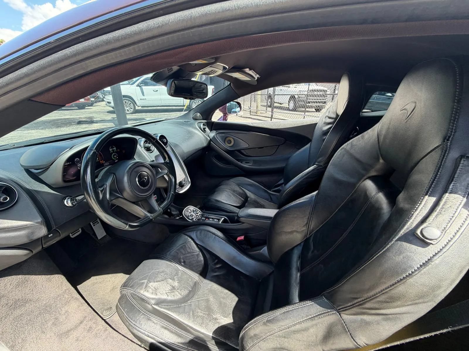 Used 2017 McLaren 570S Coupe RWD image 13