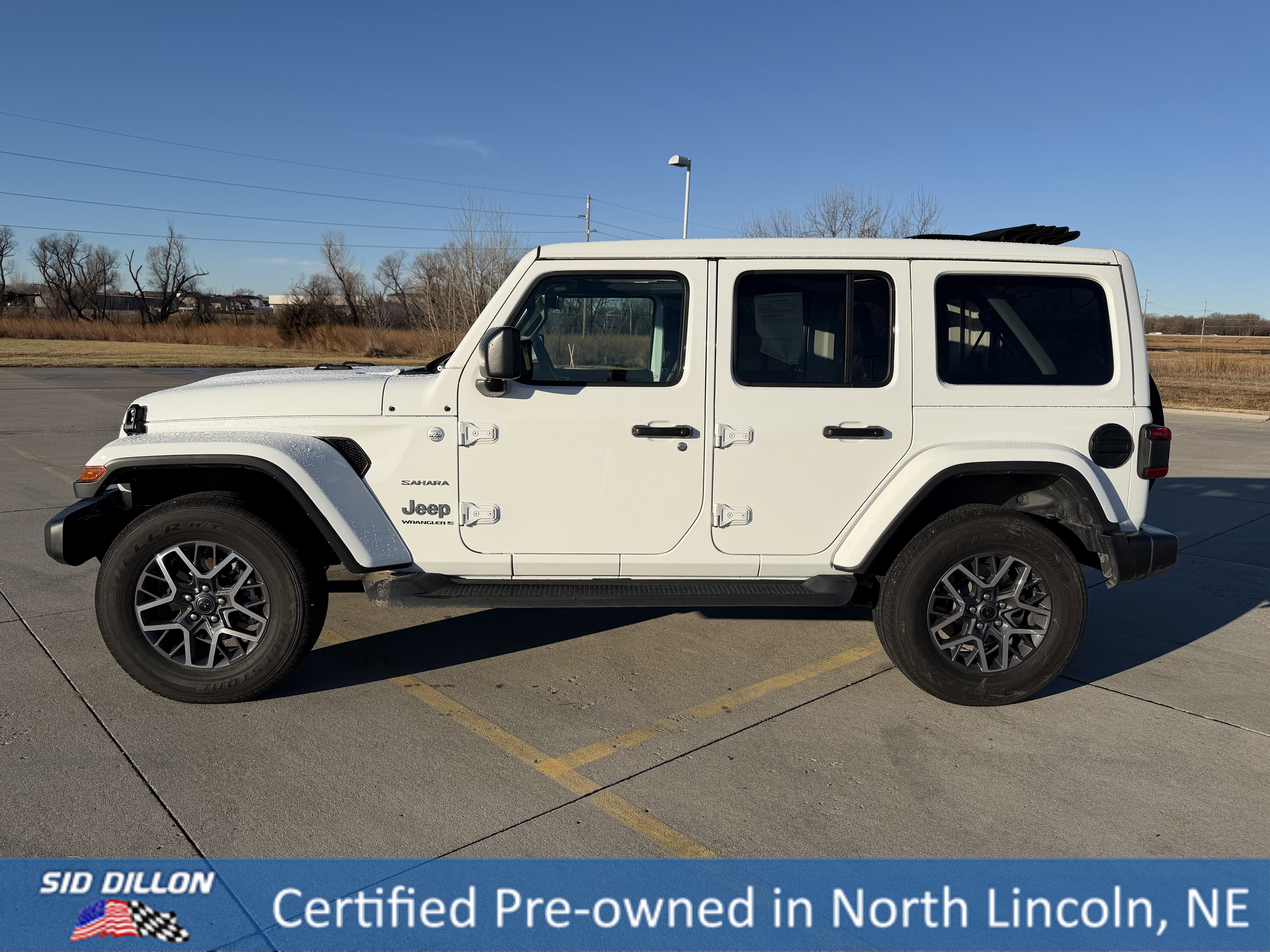 Used 2024 Jeep Wrangler Sahara w/ Technology Group image 2