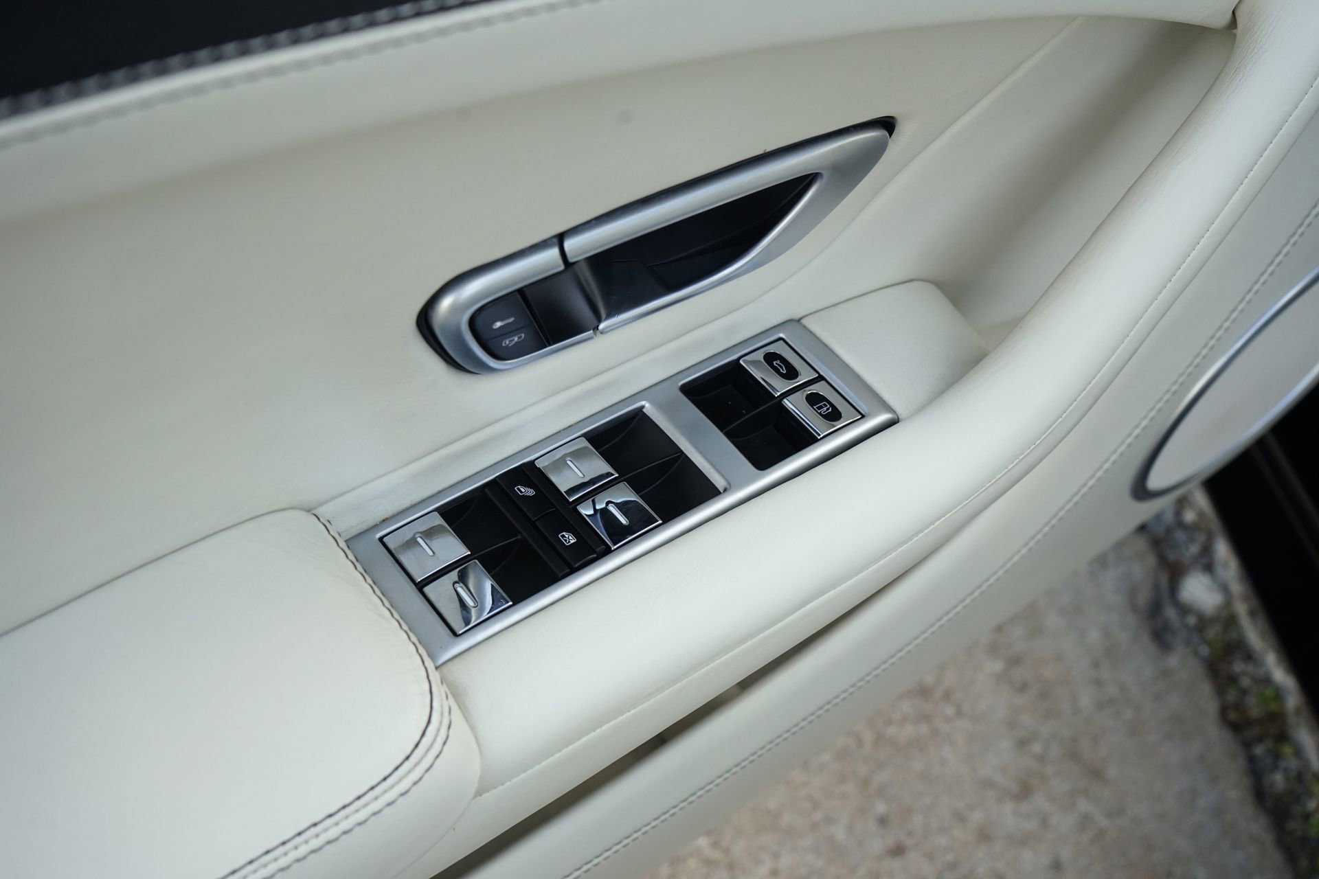 Used 2015 Bentley Continental GT V8 S AWD/4WD image 21