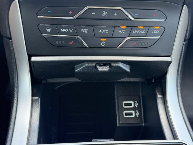 Used 2019 Ford Edge SEL w/ Equipment Group 201A FWD image 15