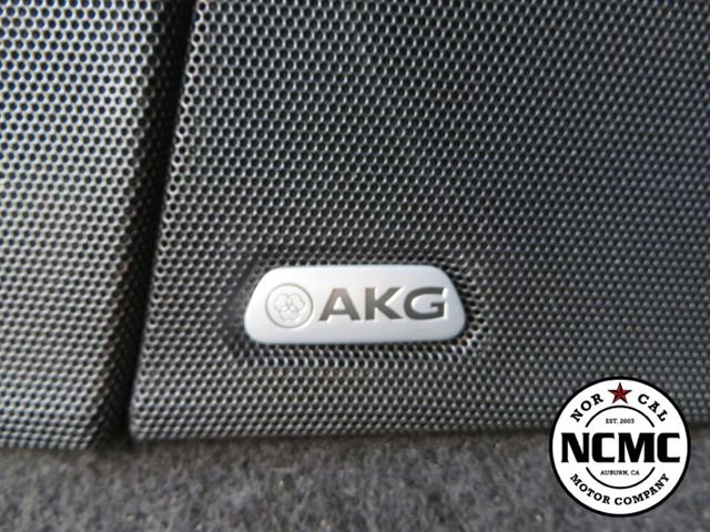 Used 2023 Cadillac Escalade Premium Luxury AWD/4WD image 64