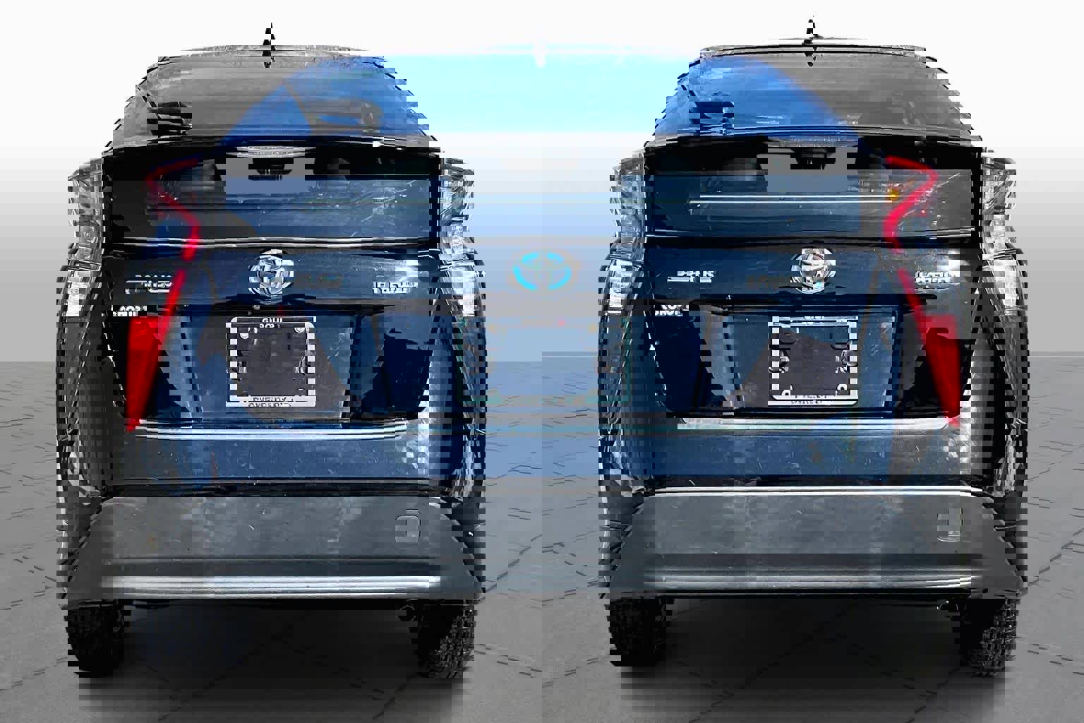 Used 2016 Toyota Prius Four image 6