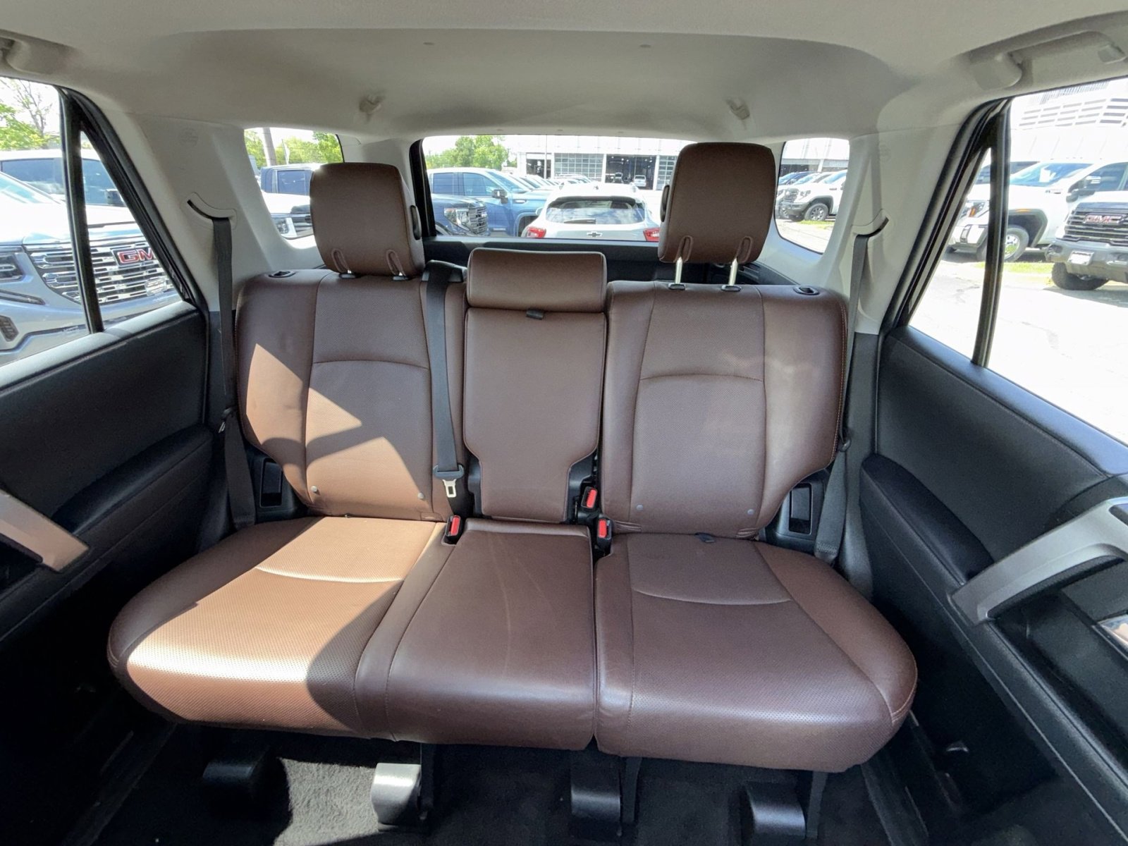 Used 2022 Toyota 4Runner Limited AWD/4WD image 25