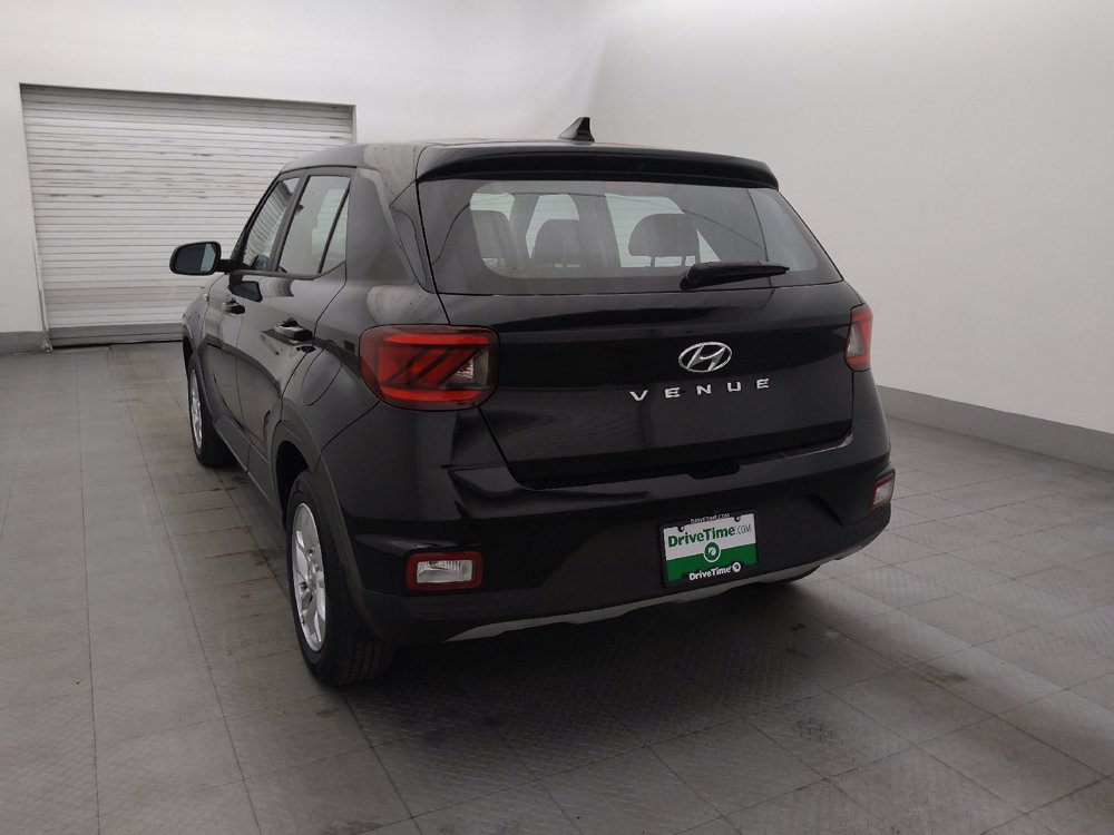 Used 2021 Hyundai Venue SE FWD image 6