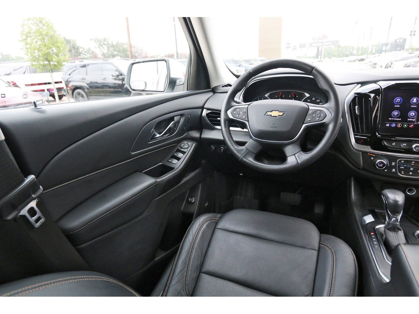 Used 2021 Chevrolet Traverse Premier w/ LPO, Floor Liner Package FWD image 10
