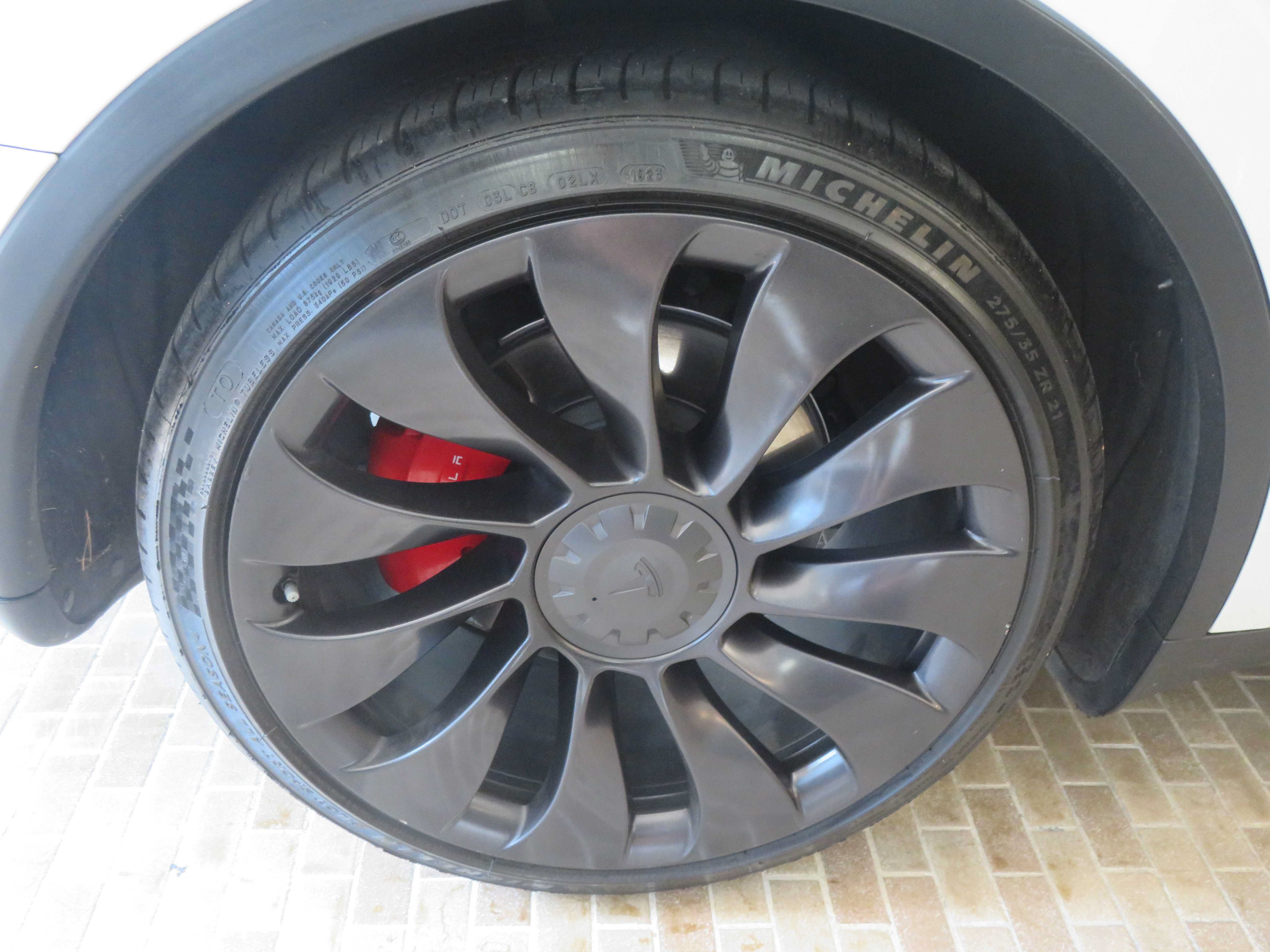 Used 2022 Tesla Model Y Performance AWD/4WD image 9