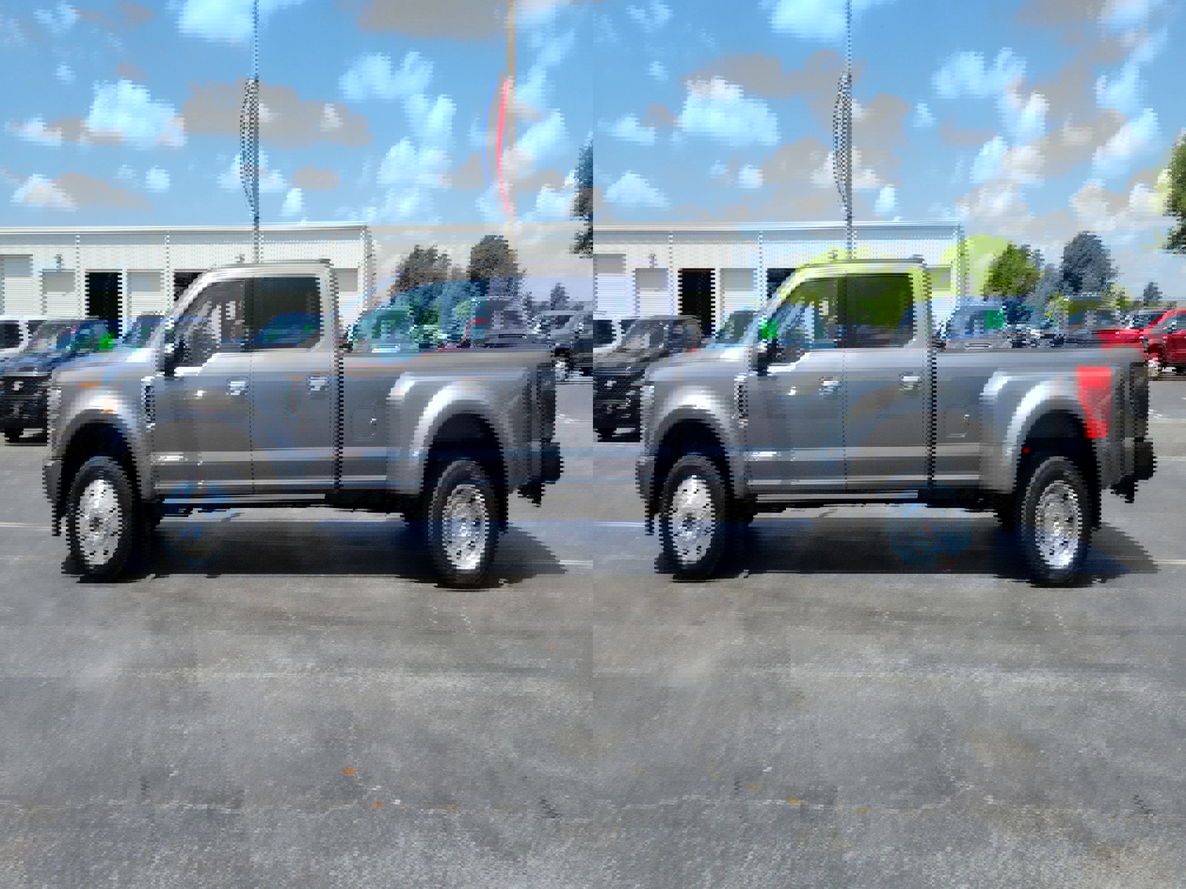 Certified 2022 Ford F450 Limited w/ FX4 Off-Road Package AWD/4WD image 6