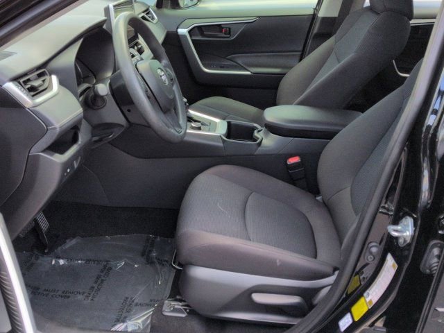 Certified 2025 Toyota RAV4 LE AWD/4WD image 8