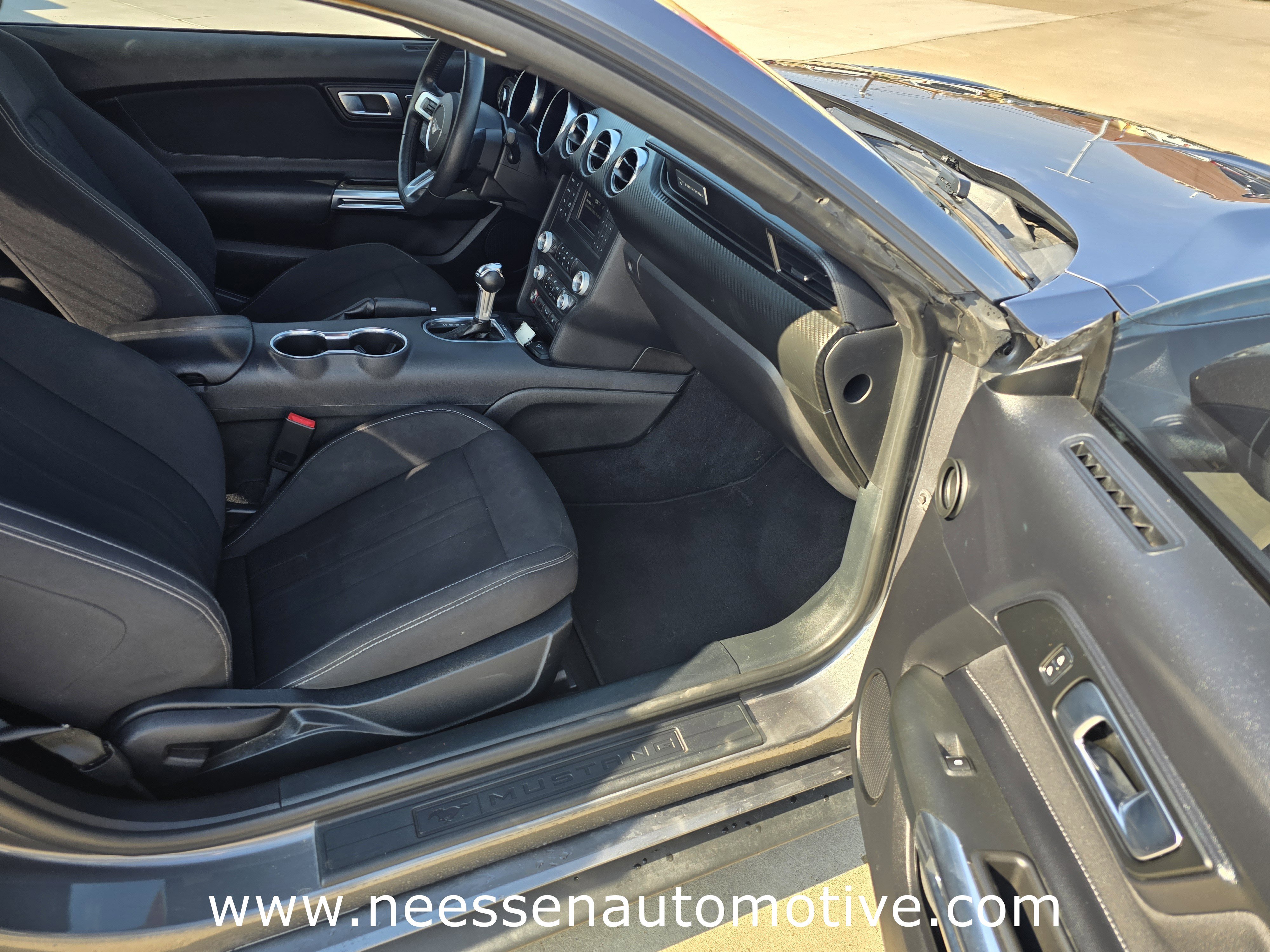 Used 2023 Ford Mustang Coupe image 12