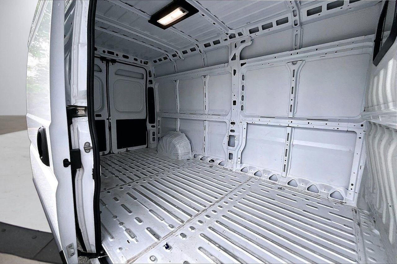 Used 2024 RAM ProMaster 2500 w/ Convenience Group FWD image 22