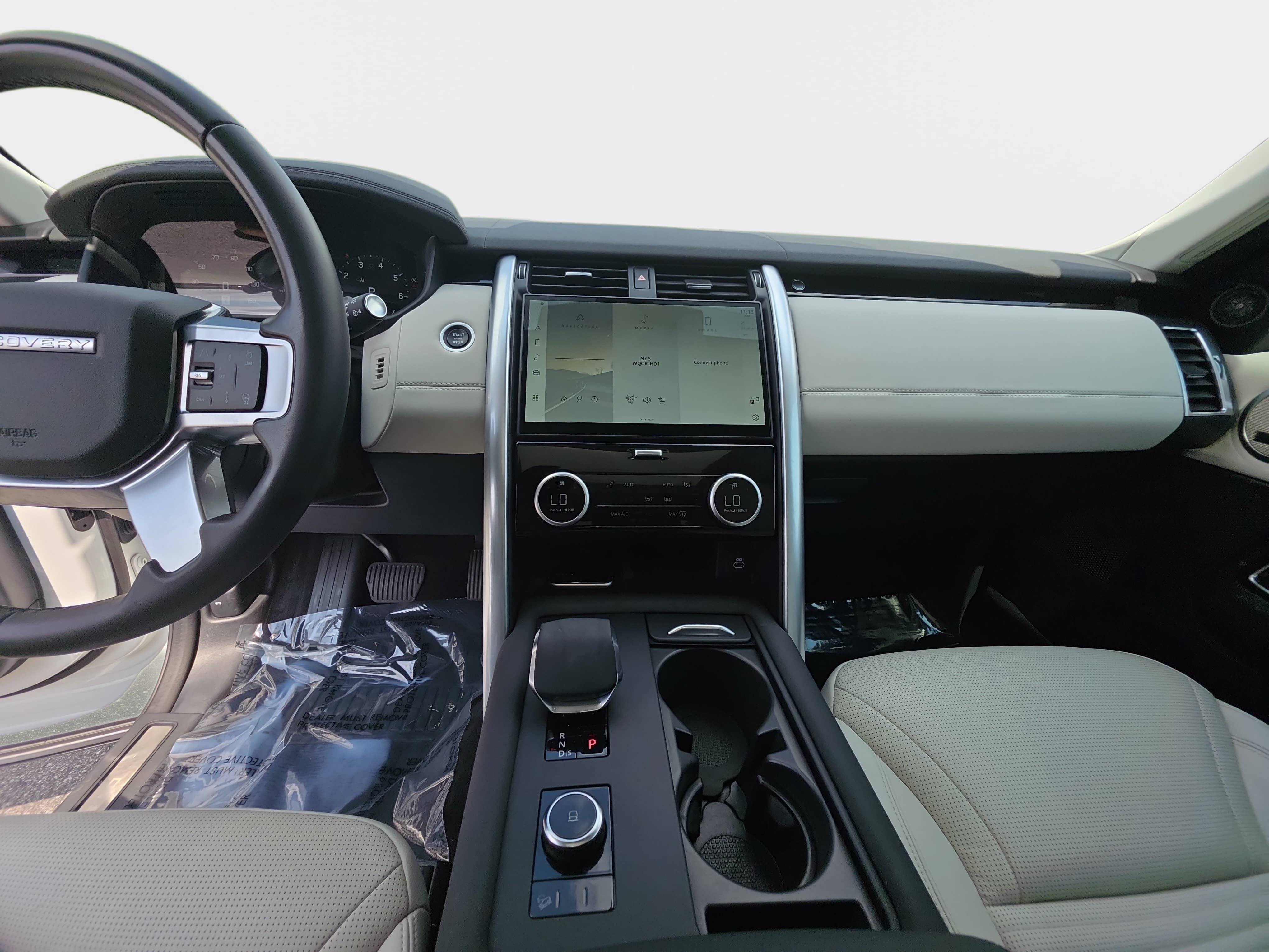Certified 2025 Land Rover Discovery S AWD/4WD image 22