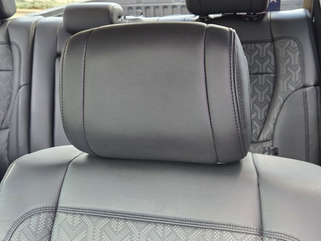 Used 2022 Toyota Tundra Limited image 16